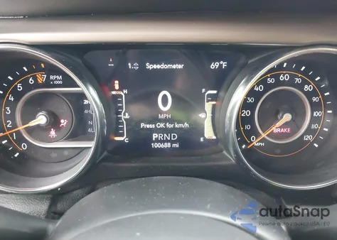 2020 Jeep Wrangler Unlimited Willys 4X4 z USA, uszkodzony, nr VIN 1C4HJXDG2LW332412